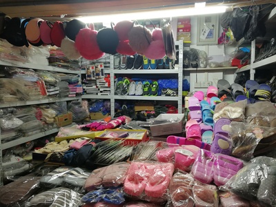 整改前的人大便民商店(二)